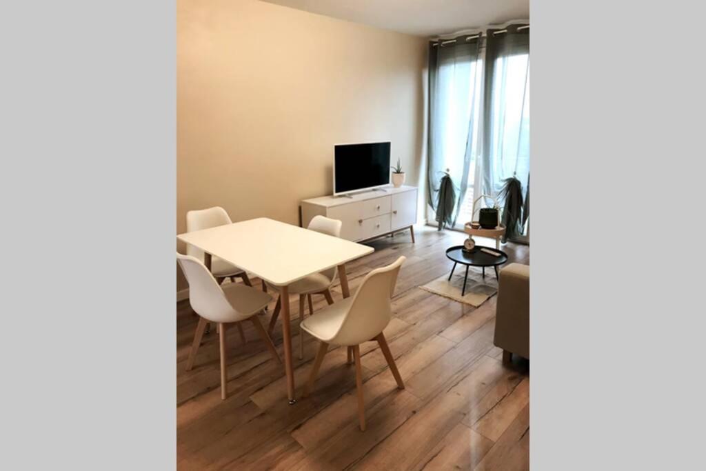 Serenidad - Appartement Cosy 50M2 Et Parking Châteauroux 外观 照片